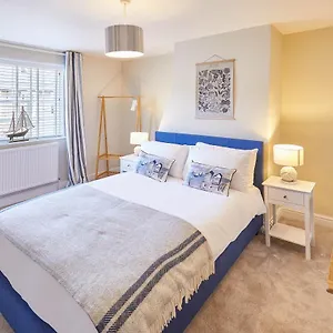 Holiday home Host & - Spring, Whitby